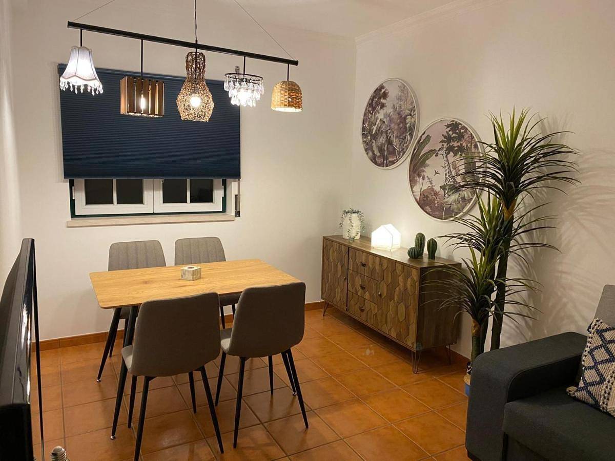 Apartamento inteiro, Two-Bedroom Apartment in Almeirim, Rio Tejo