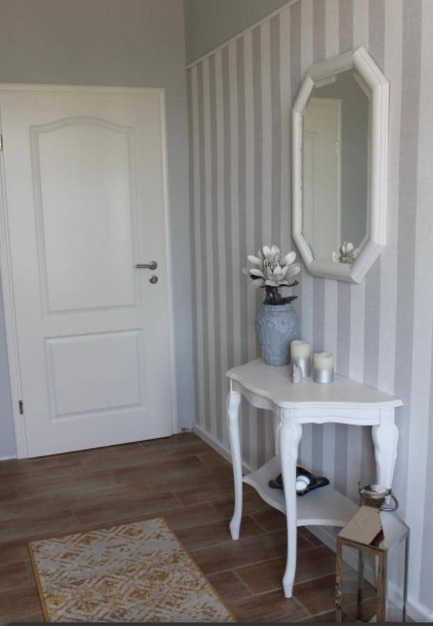 Ferienwohnung für 2 Personen, mit Terrasse und Garten sowie Ausblick