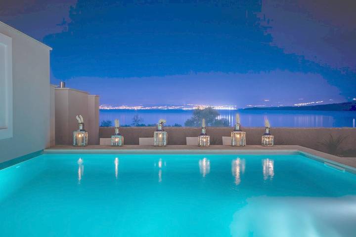 Ferienhaus für 8 Personen, mit Pool und Garten sowie Sauna