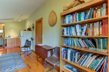 Vacation Apartment for 2 Guests in San Juan Islands, Orcas Island, Picture 3