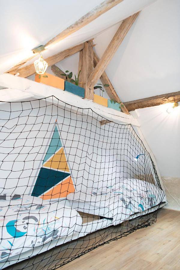Location de vacances pour 6 personnes, avec terrasse et jardin à Vallières-les-Grandes - 2