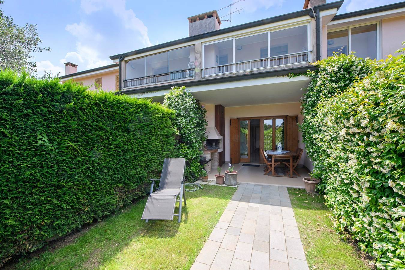 Ganze Wohnung, Apartment 'I Vigneti Del Garda' mit Gemeinschaftspool, Wlan und Klimaanlage in Colà, Lazise