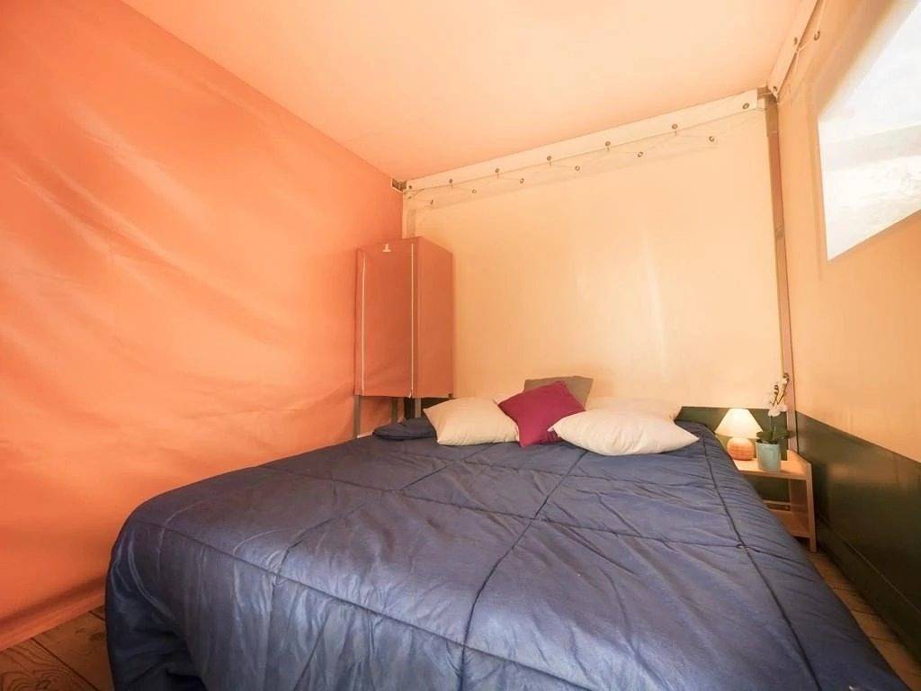 Zecamping 3 étoiles piscine pet friendly tente Bbq 20m2 4 pers in Mazères, Ariège