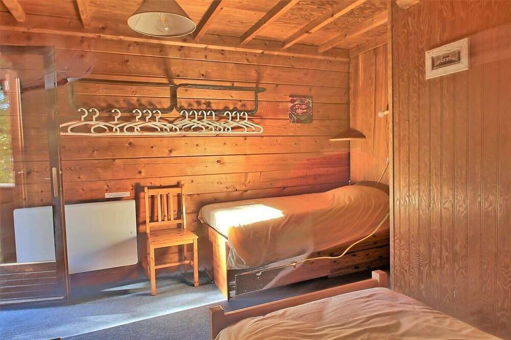 Casa-Les Heureux, magnifique chalet à Risoul 1850 in Station de Risoul, Risoul