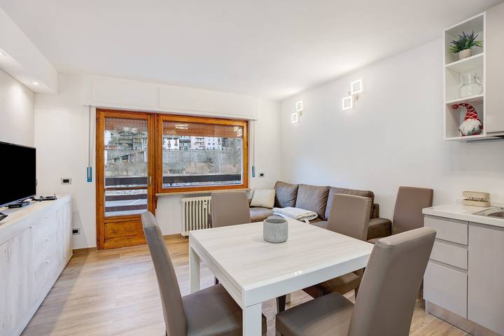 Hel lejlighed, Apartment 'Gianpaolo' with Mountain View, Shared Garden and Wi-Fi in Piode, Wallisian Alps