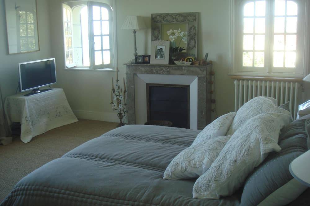 Grande Maison sur la Plage in Benerville-sur-Mer, Lisieux region