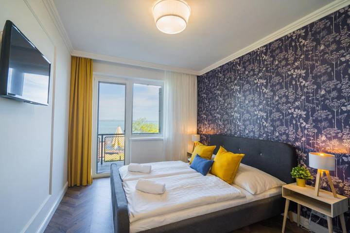 Ferienhaus für 16 Personen, mit Balkon und Terrasse sowie Garten und Sauna in Siofok - 2