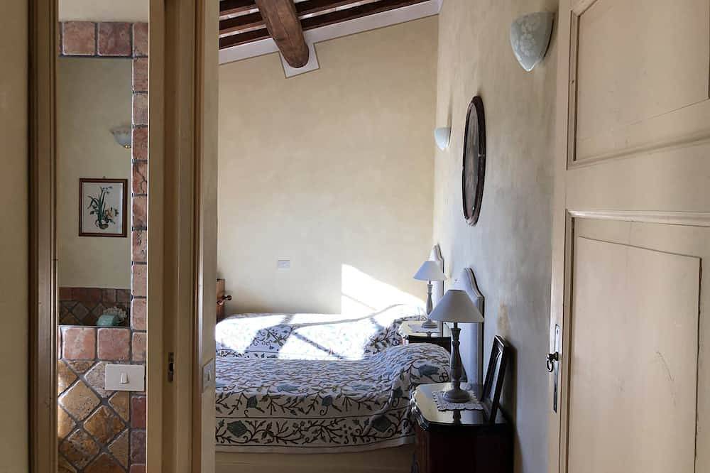 Beautiful stone country villa with pool in the hills in Casaprota, Terminillo