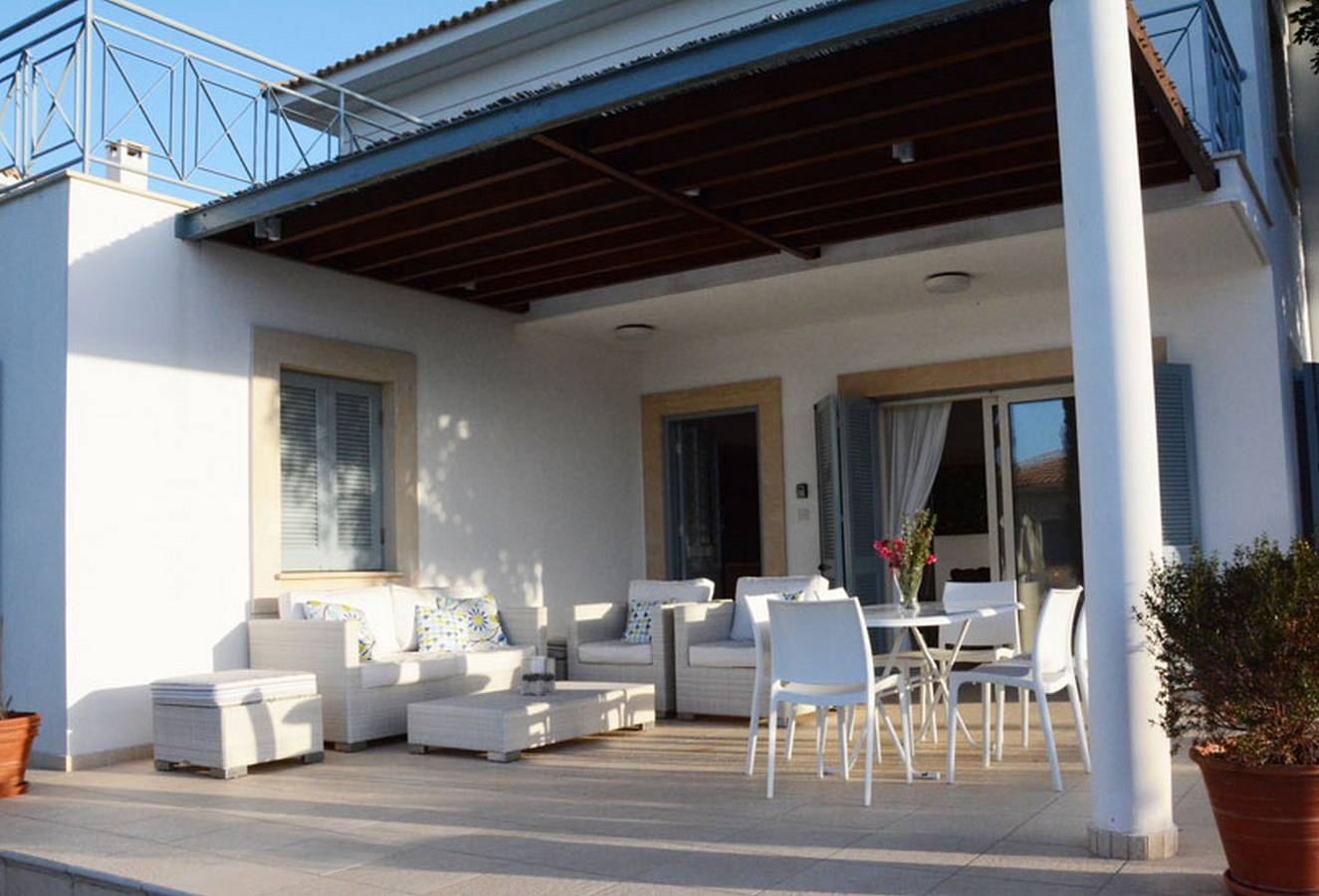 Carob Tree villa in South Cyprus