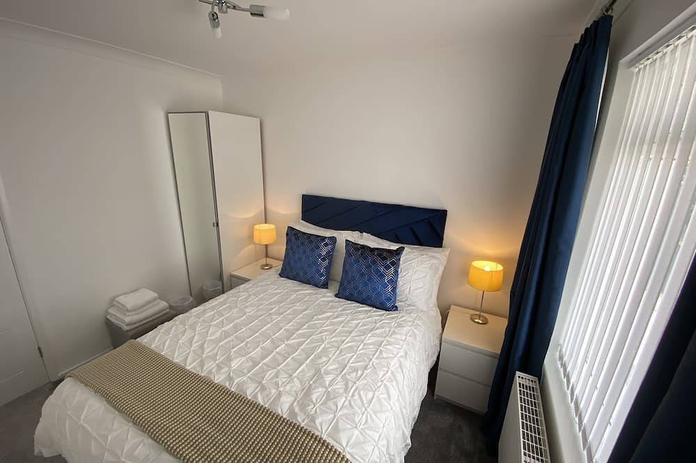 Luxury on one level, Fully Refurbished, Brand New! in Thornton-Cleveleys, Lancashire