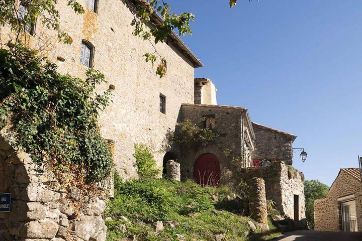 Location de vacances pour 7 personnes, avec Terrasse et Jardin à Ajoux - 4