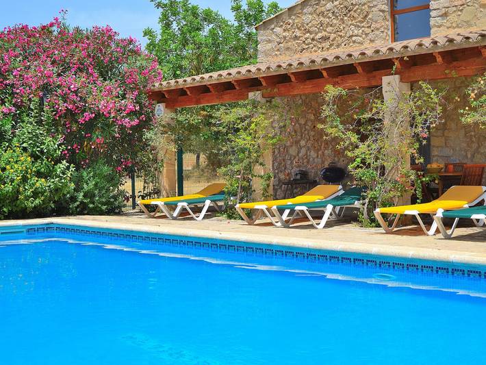 Finca für 6 Personen, mit Terrasse und Garten in Lloret de Vistalegre - 2