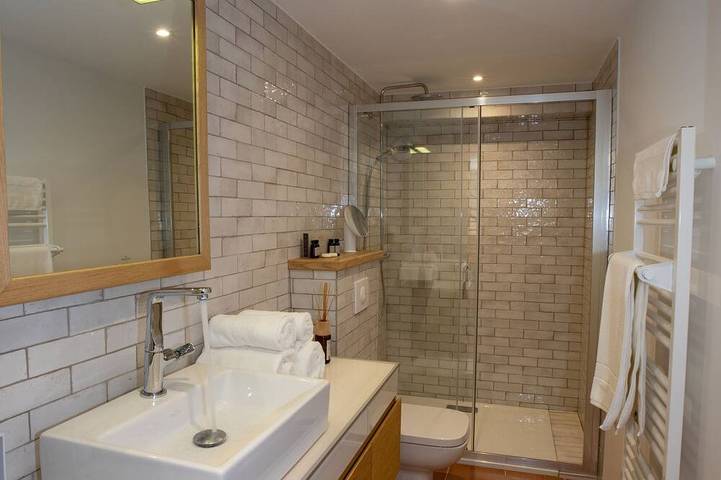 Location de vacances pour 6 personnes, avec jardin à Antisanti - 4