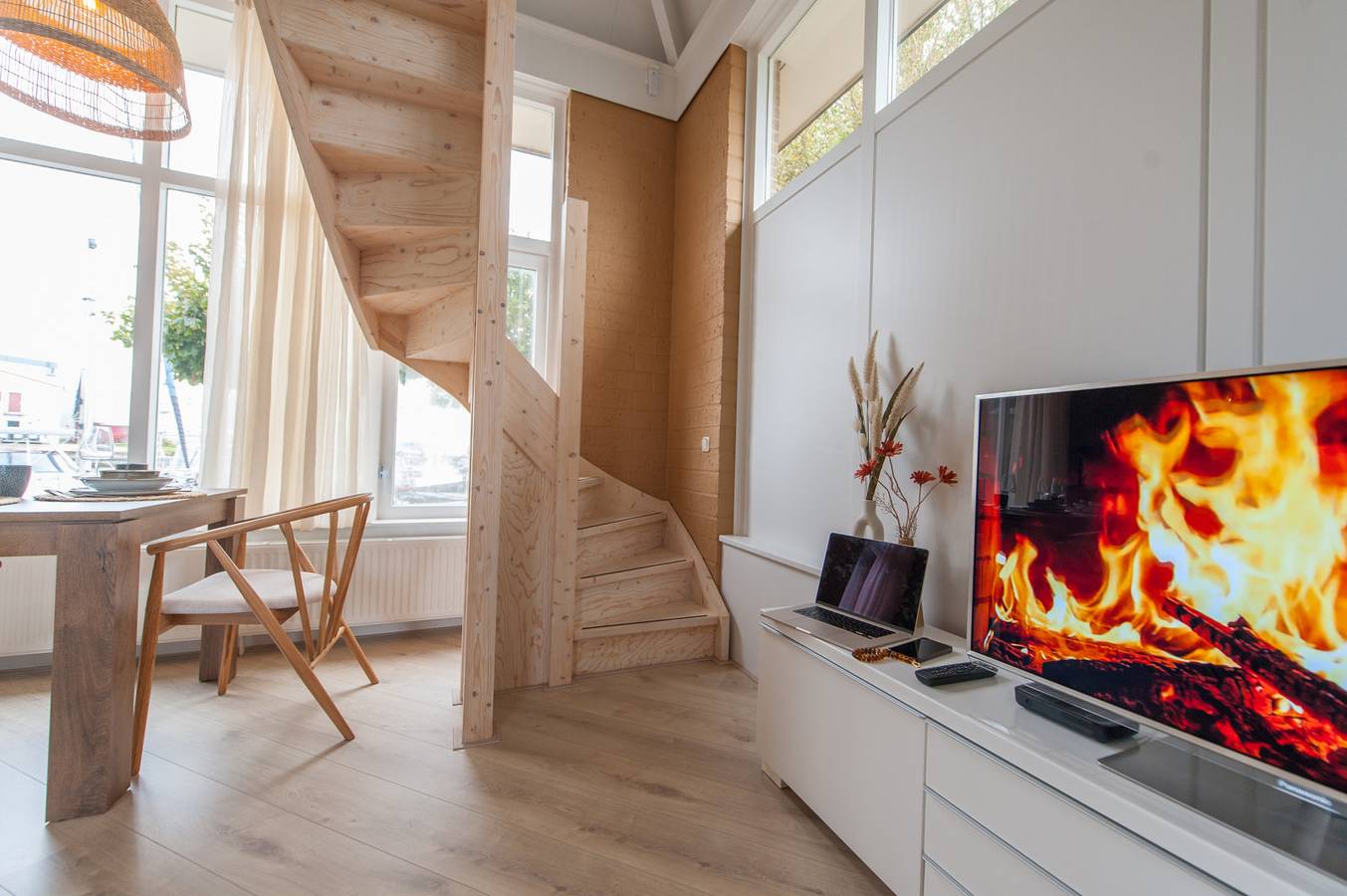 Charmantes Ferienhaus für 4 Pers. am Wasser, nah Strand & Promenade Makkum in Makkum, Ijsselmeer