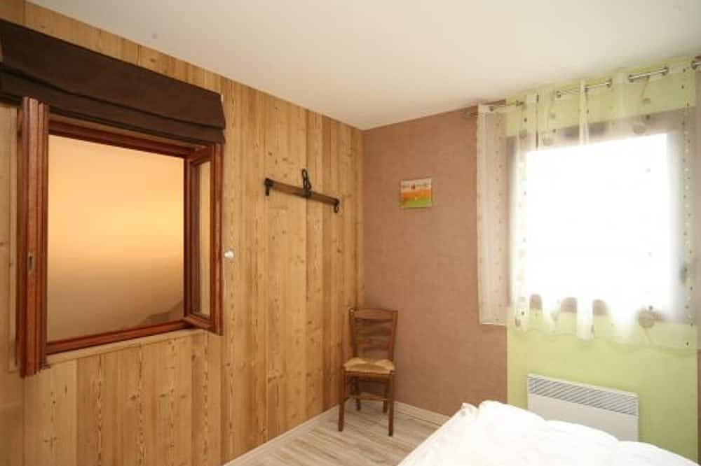 Spacious modern cottage, 8 pers, private terrace, pets allowed, Wifi in Vagney, Parc naturel régional des Ballons des Vosges