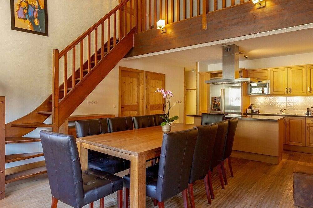 Entire apartment, Apartment for 10 persons in Vallorcine in Vallorcine, Bonneville region