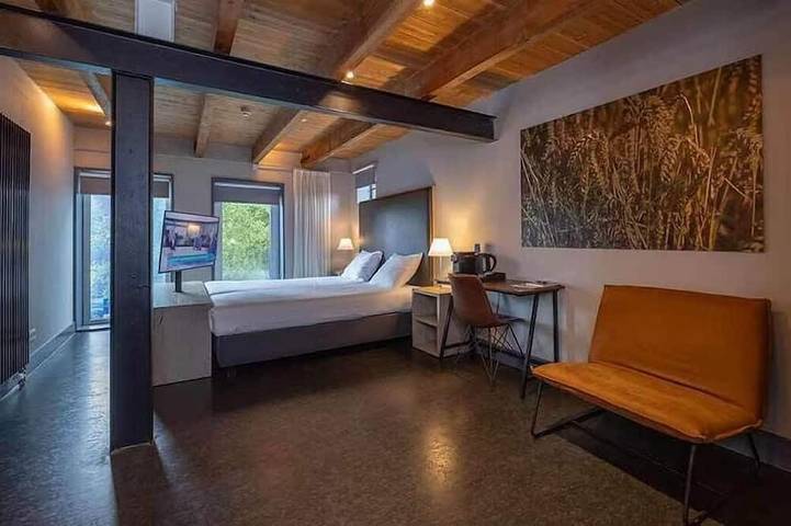 Hotel für 6 Personen, mit Garten