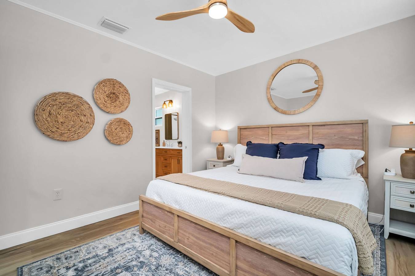 New  Beach Envy  4Br  Pool   Spa Steps from Sand  in Indian Rocks Beach, Pinellas County