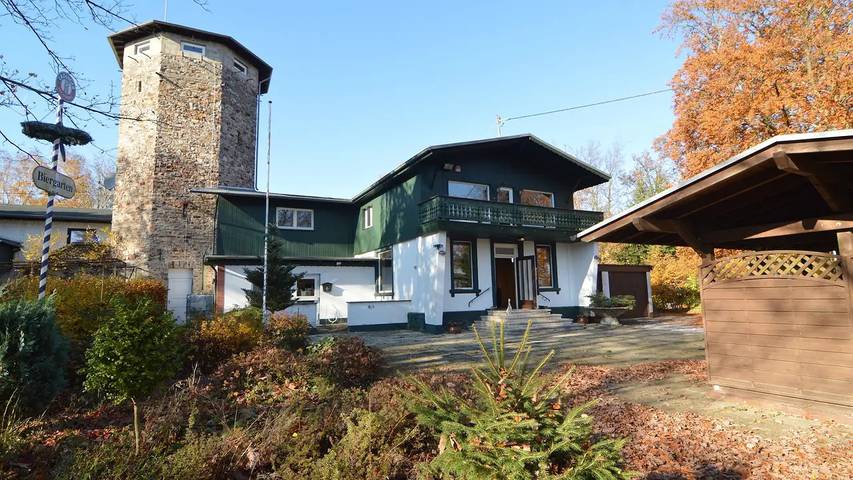 Ferienhaus für 19 Personen, mit Garten und Sauna in Bad Ems