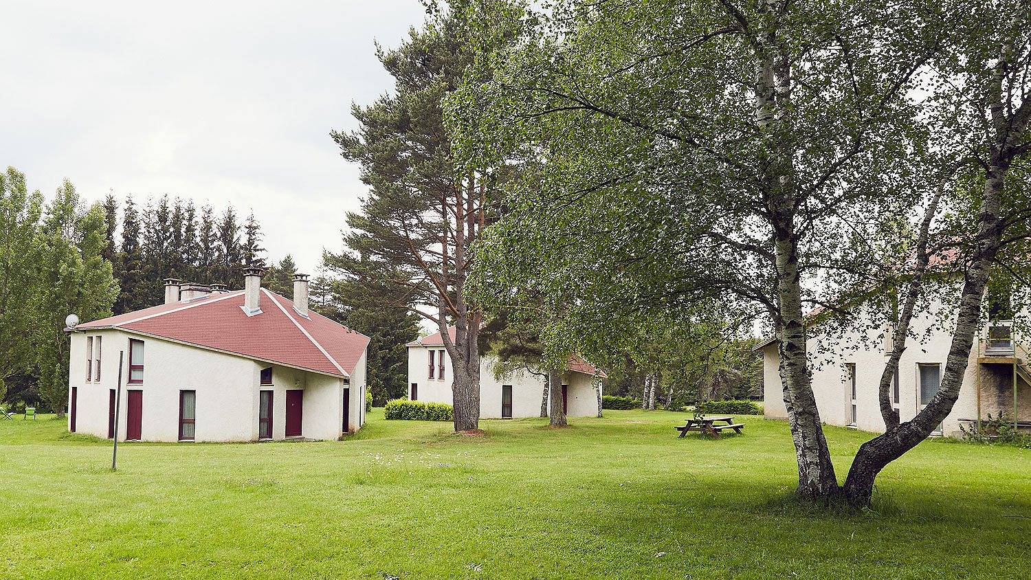 Les Gîtes du Bois de Chelles in La Chapelle-Geneste, Parc Naturel Régional Livradois-Forez