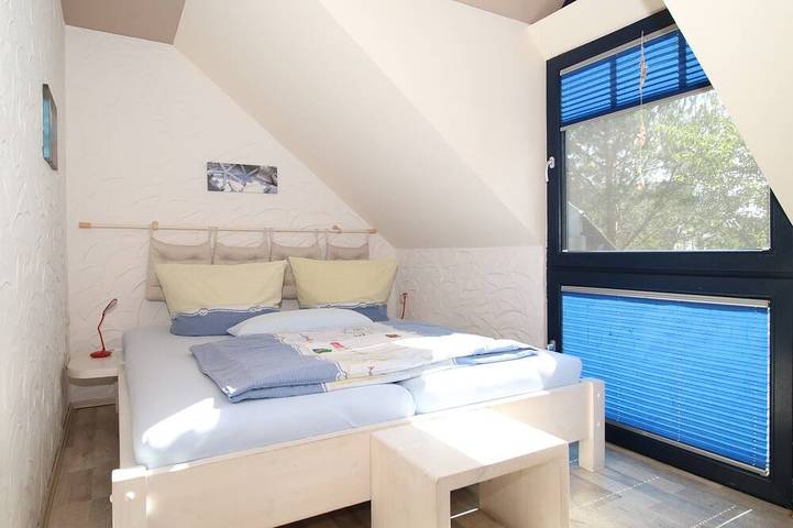 Sauna,Kamin, Sky TV, V&B Whirlpool,WLAN,Seeblick, Ostseenähe, Last Minute in Fuhlendorf, Vorpommern-Rügen