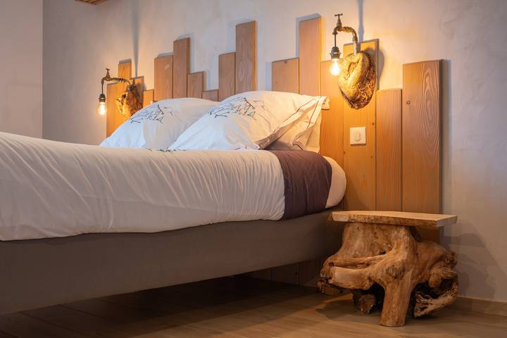 Chambres d'hôtes Nos Racines - Le Tson: Habitación con espacio de trabajo, salón y cocina compartida in Saulxures-sur-Moselotte, Parque natural regional de los Ballons des Vosges