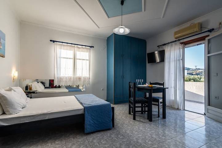 Gîte pour 2 personnes, avec balcon dans Adamas - 2