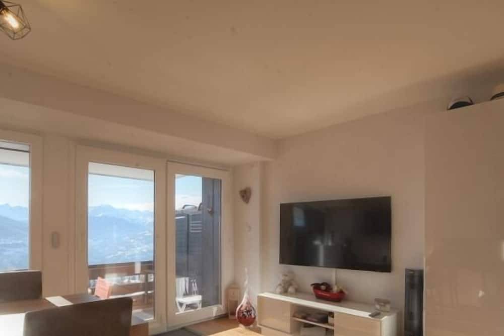 Ganze Wohnung, Hübsches, nach Süden ausgerichtetes Studio. Es wurde komplett renoviert und befindet sich auf dem fu in Ayent, Sion - Sierre & Umgebung