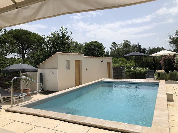 Location de vacances pour 6 personnes, avec terrasse et piscine à Paradou - 4