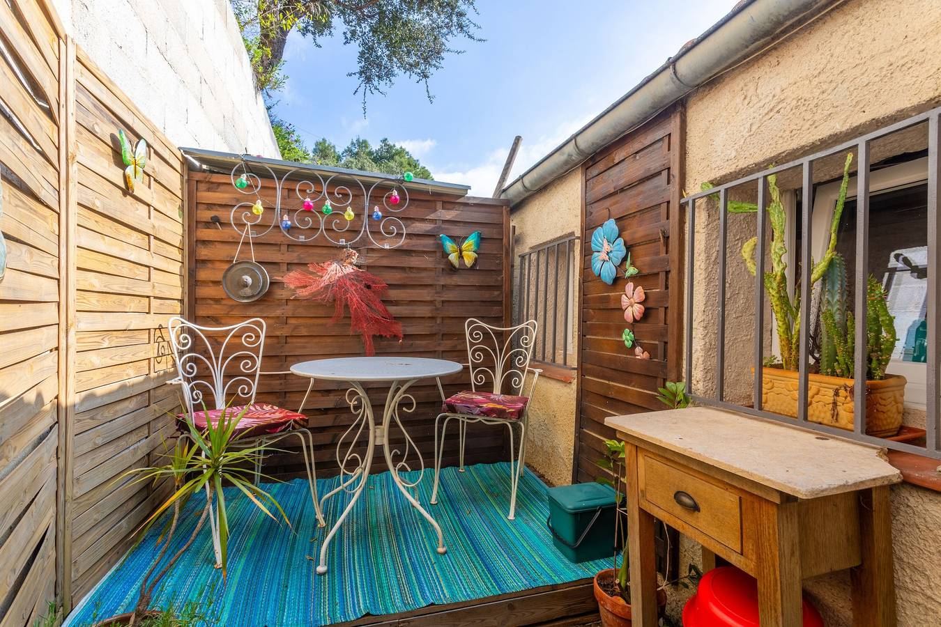 Entire apartment, “Le Patio” with Sea View, Wi-Fi, and Air Conditioning in Bormes-les-Mimosas, Toulon region