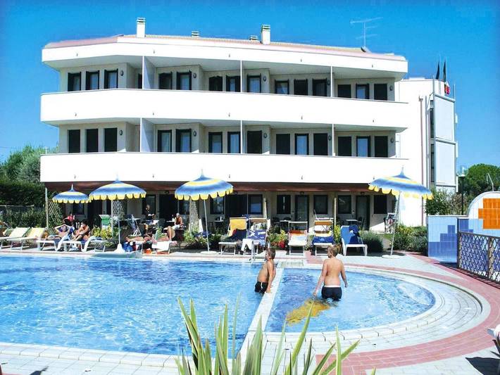 Apartament wakacyjny dla 5 osób, z Balkon/ taras i Basen dla dzieci oraz Basen w Cavallino