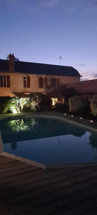 Chambre d’hôte pour 5 personnes, avec vue et piscine
