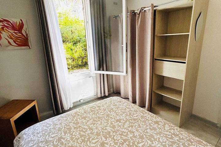 Location de vacances pour 4 personnes, avec jardin et terrasse dans Port des Oursinières - 4
