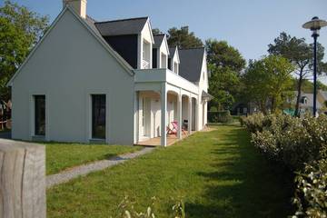 Gîte pour 10 personnes, avec terrasse et jardin dans Plage de Lanséria