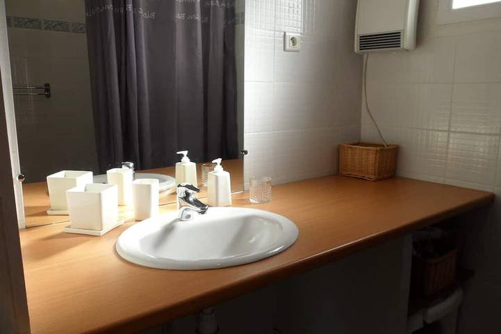 Gîte pour 4 personnes, avec piscine et jardin, animaux acceptés à Saint-Maurice-d'Ibie - 4