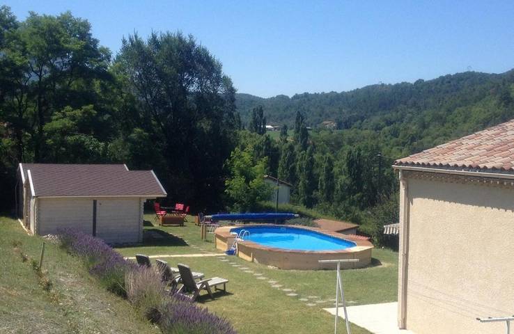 Maison de vacances pour 2 personnes, avec vue et piscine ainsi que jardin et terrasse