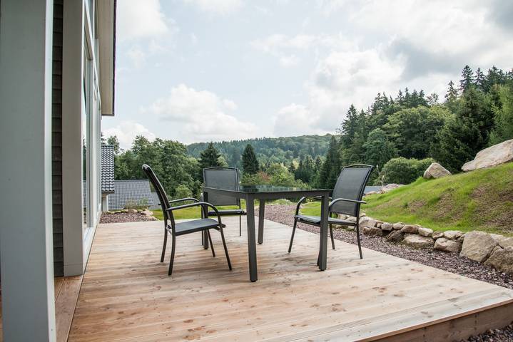 Ferienhaus für 5 Personen, mit Balkon und Terrasse sowie Garten und Pool in Thüringen - 2