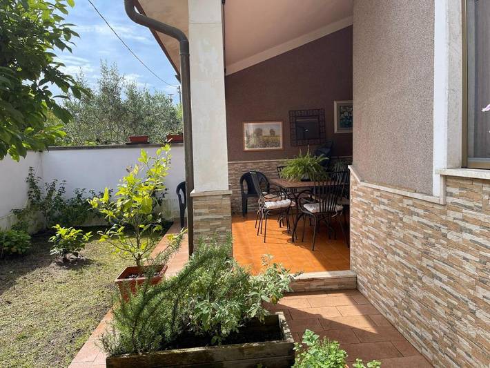 Gîte pour 2 personnes, avec terrasse et jardin à Viareggio - 3