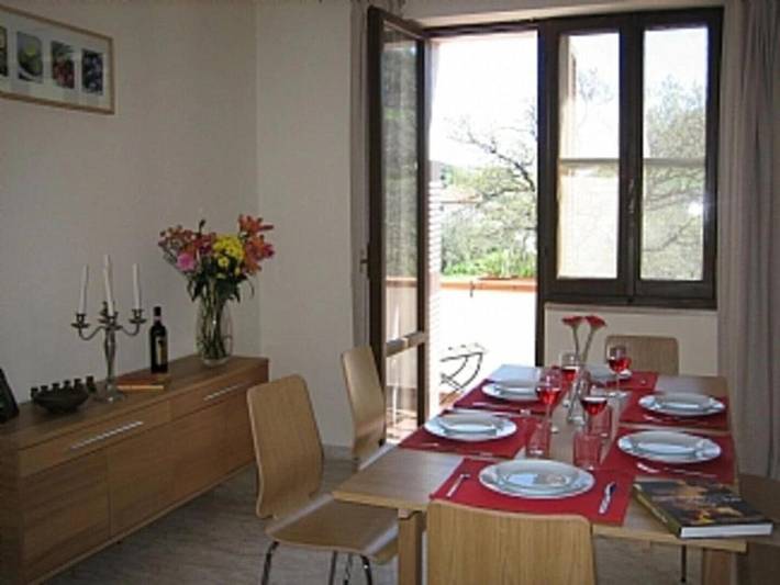 Gîte pour 6 personnes, avec vue ainsi que piscine et jardin à Rosciano - 3