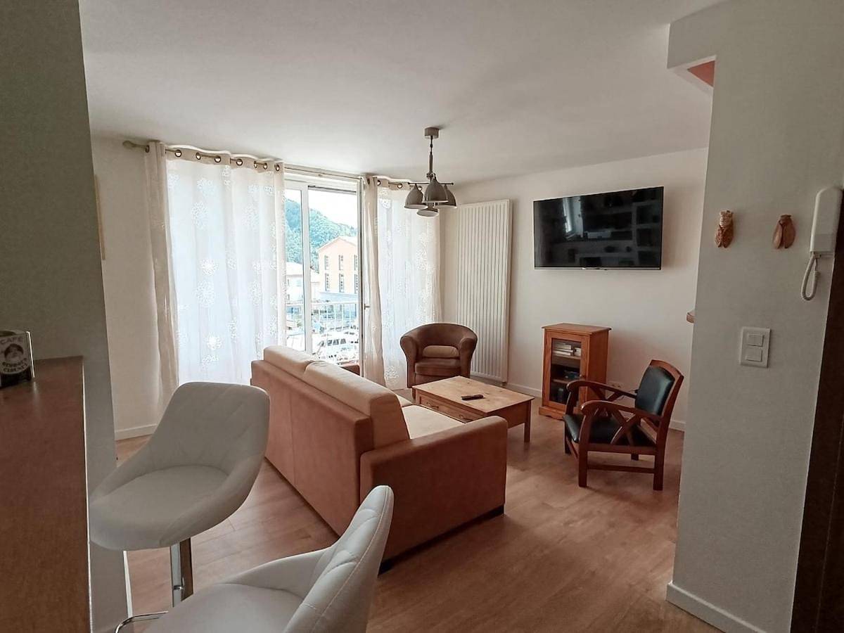 Appartement entier, Vue d'Exception Citadelle et Rocher de la Baume in Sisteron, Région de Forcalquier