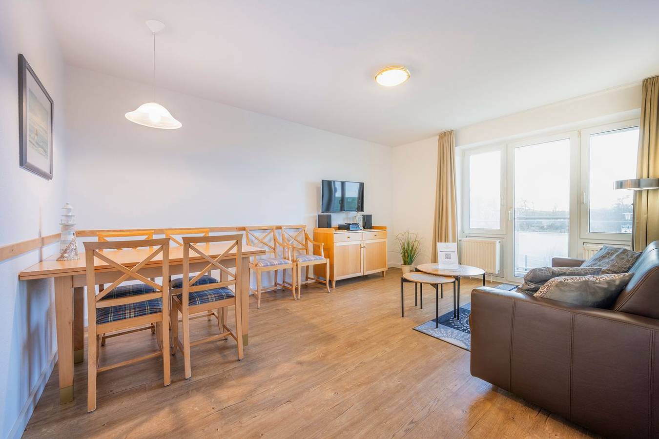 Apartamento entero, Strandnahe 3-Zimmer Ferienwohnung mit Balkon und direkt am Nordseedeich gelegen in Schillig Strand, Wangerland