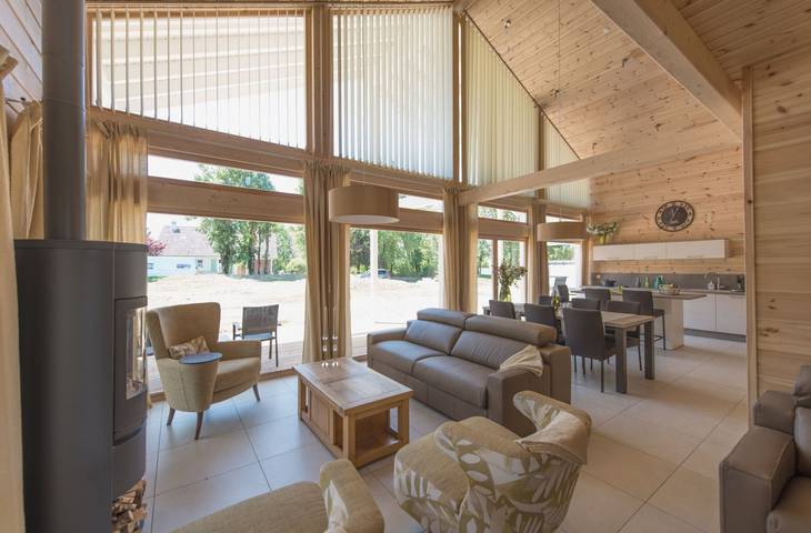 Gîte pour 8 personnes, avec jardin et terrasse ainsi que jacuzzi et sauna, animaux acceptés dans le Jura - 3