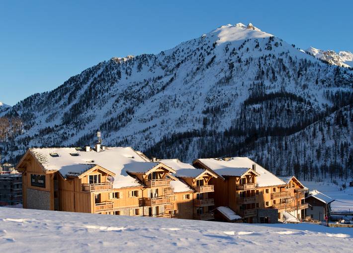 Chalet pour 4 personnes, avec sauna et balcon à Montgenèvre