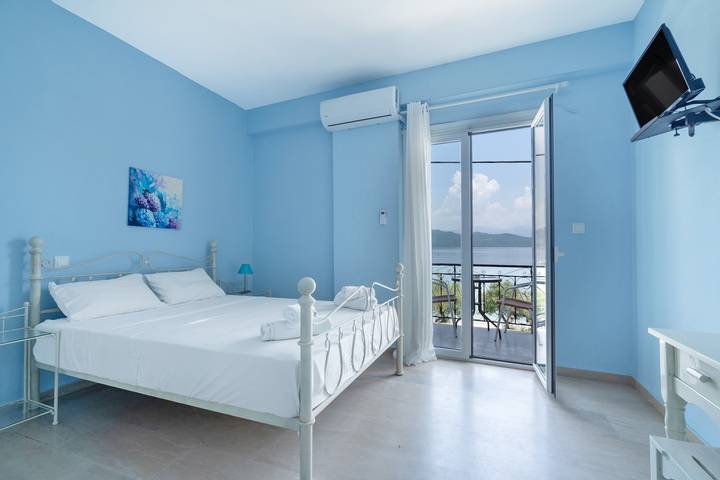 Gîte pour 2 personnes, avec Balcon et Jardin à Leucade - 3
