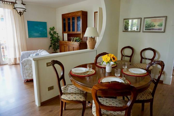 Location de vacances pour 5 personnes, avec vue sur le lac et jardin, animaux acceptés à Sulzano - 4