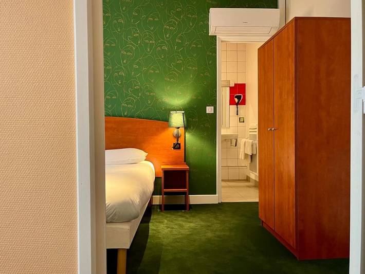 Hôtel pour 3 personnes à La Suze-sur-Sarthe - 3