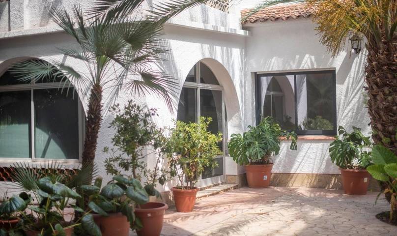 Casa rural para 6 personas, con piscina además de jardín y terraza en Bajo Penedés - 2