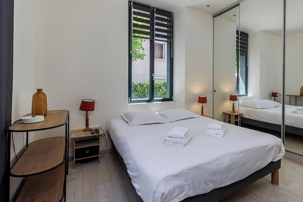 Appartement entier, Bienvenue dans cet appartement T2 moderne et épuré, idéal pour un séjour confortable à deux dans un environnement agréable. in Annecy, Annecy (commune)