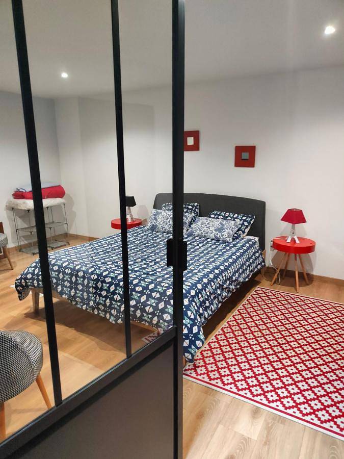 Maison d’hôte pour 2 personnes, avec Jardin dans Douvrin