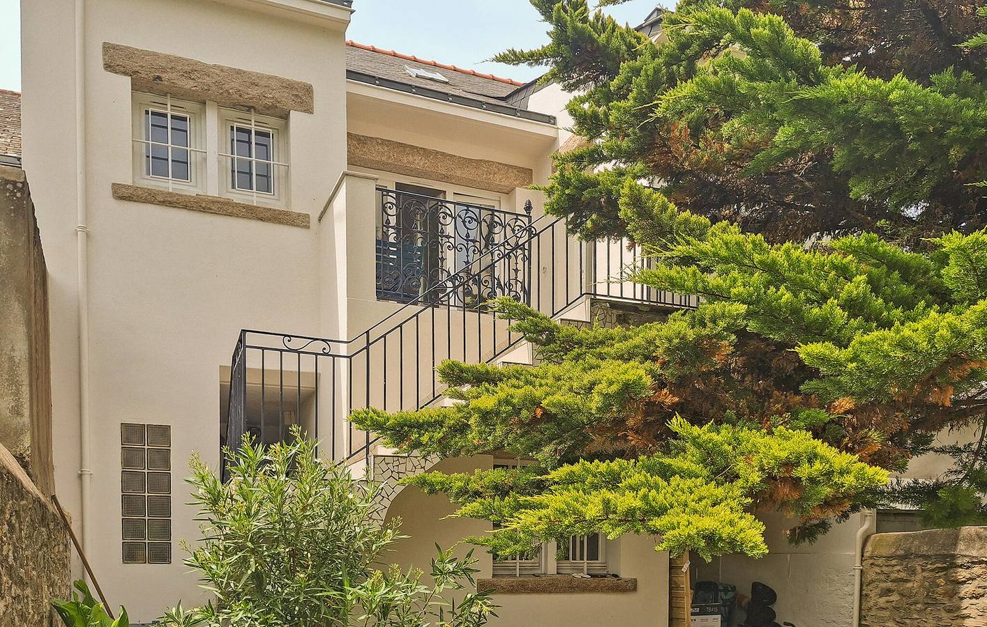 Appartement confortable près de la Plage du Nau avec jardin, Wi-Fi et parking in Le Pouliguen, Côte d'Amour